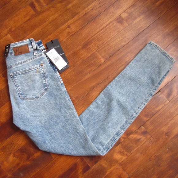 Mavi - Alissa - High Rise, Super Skinny Jeans - Picture 3 of 8